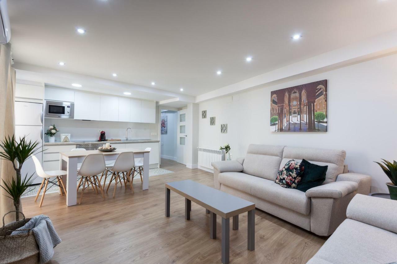 Apartamentos Reina Isabel غرناطة المظهر الخارجي الصورة