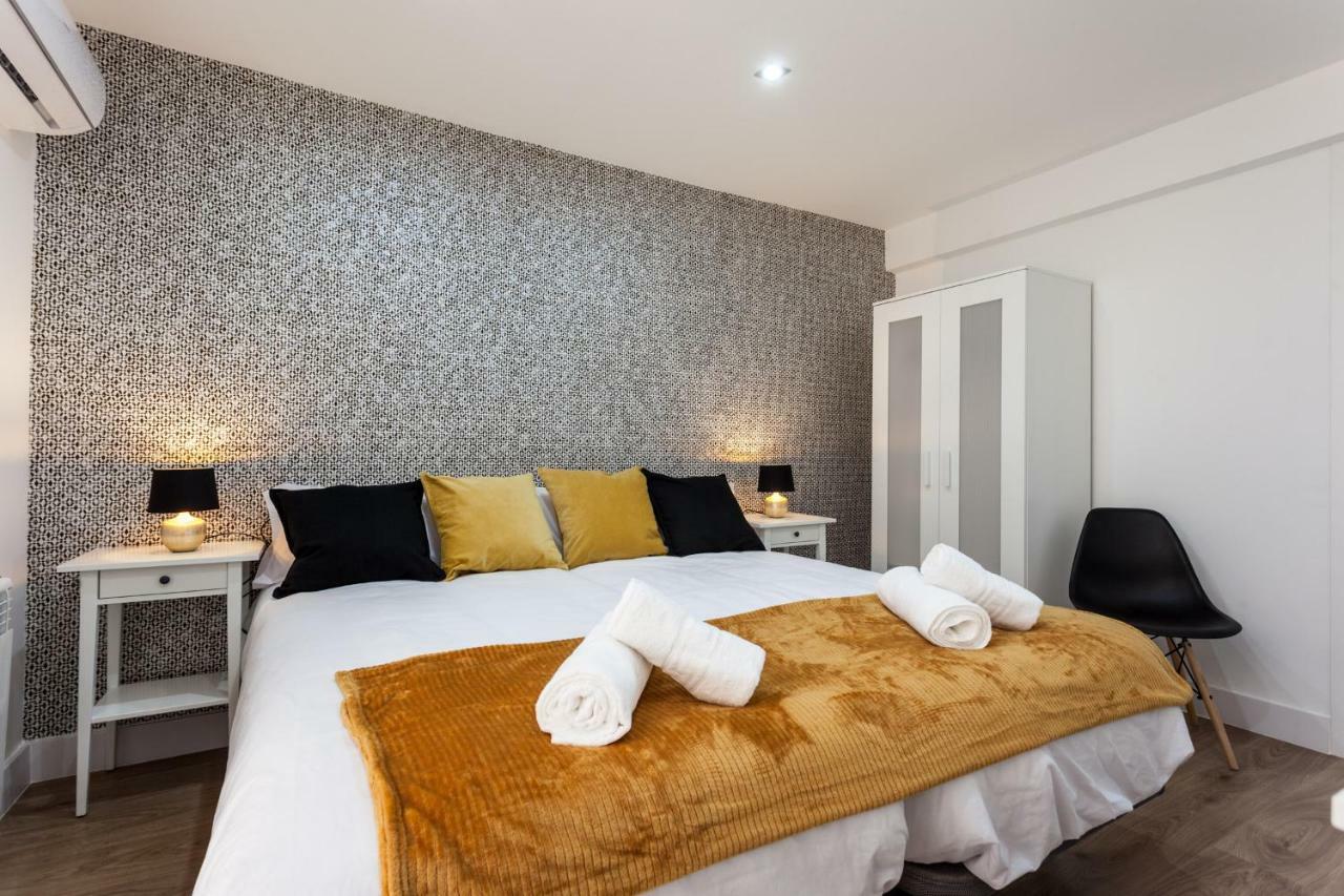Apartamentos Reina Isabel غرناطة المظهر الخارجي الصورة